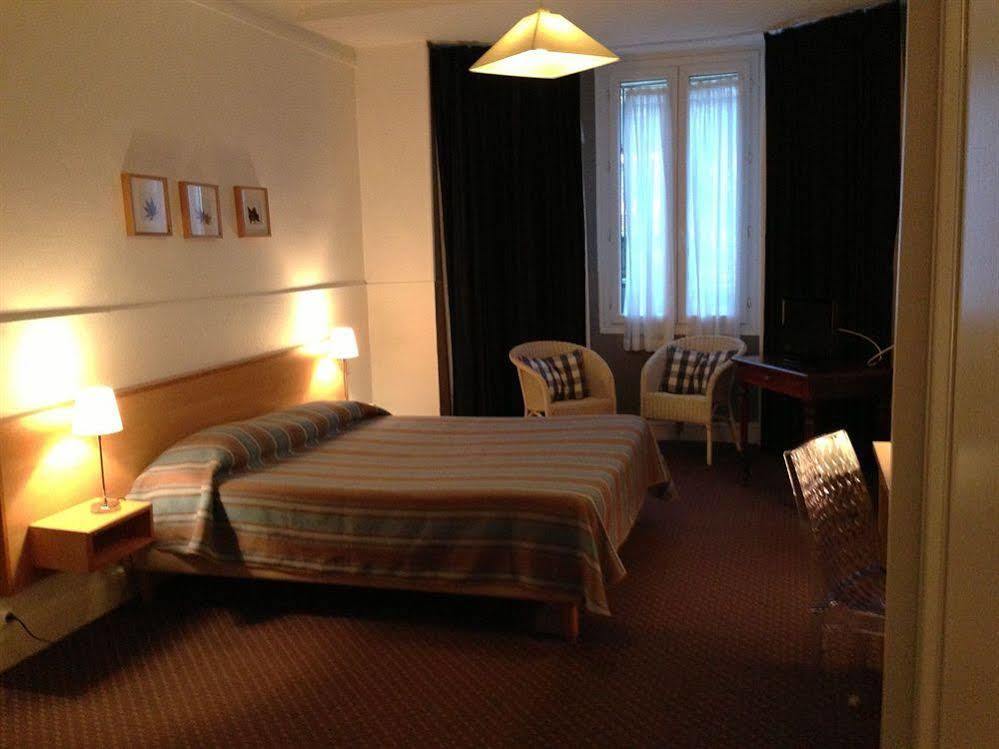 ביאריץ Hotel Val Flores Logis מראה חיצוני תמונה